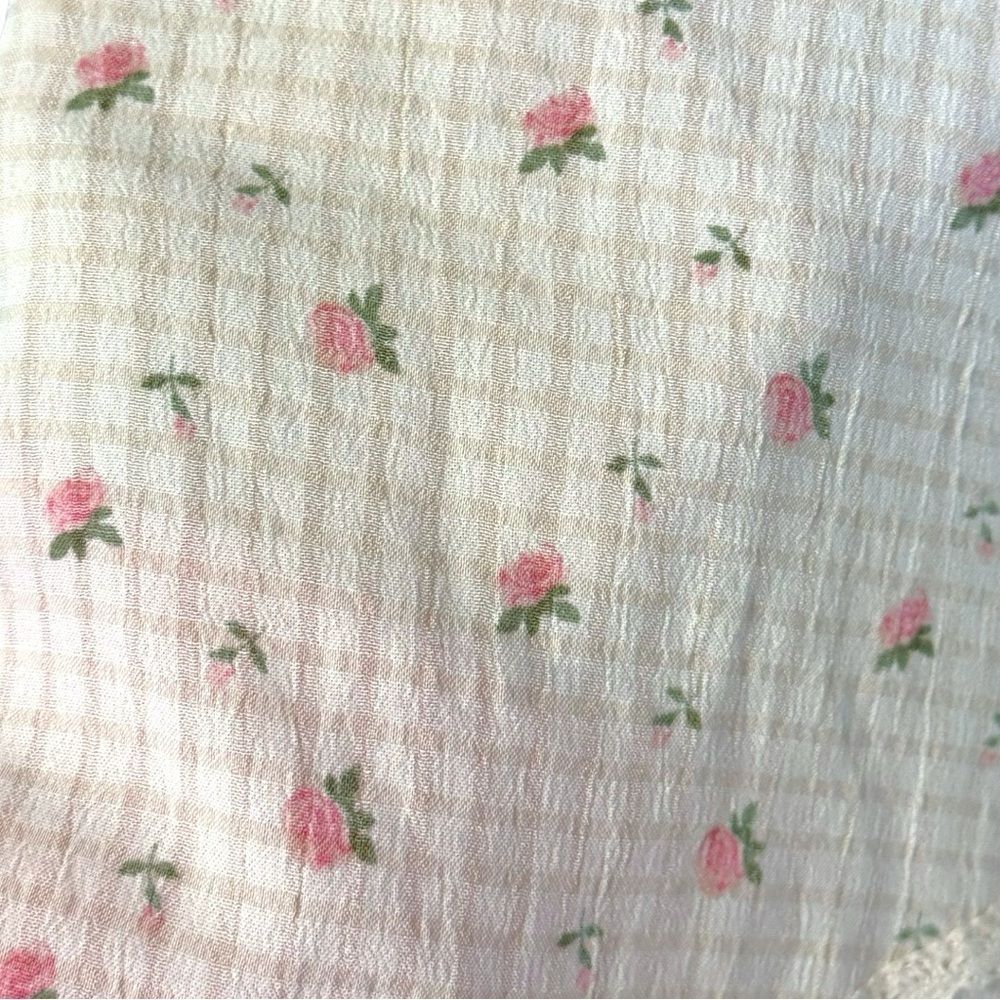 POL Mini Dress Ivory Floral Ruffle Hem Cami Beach Sundress NEW - Picture 14 of 17